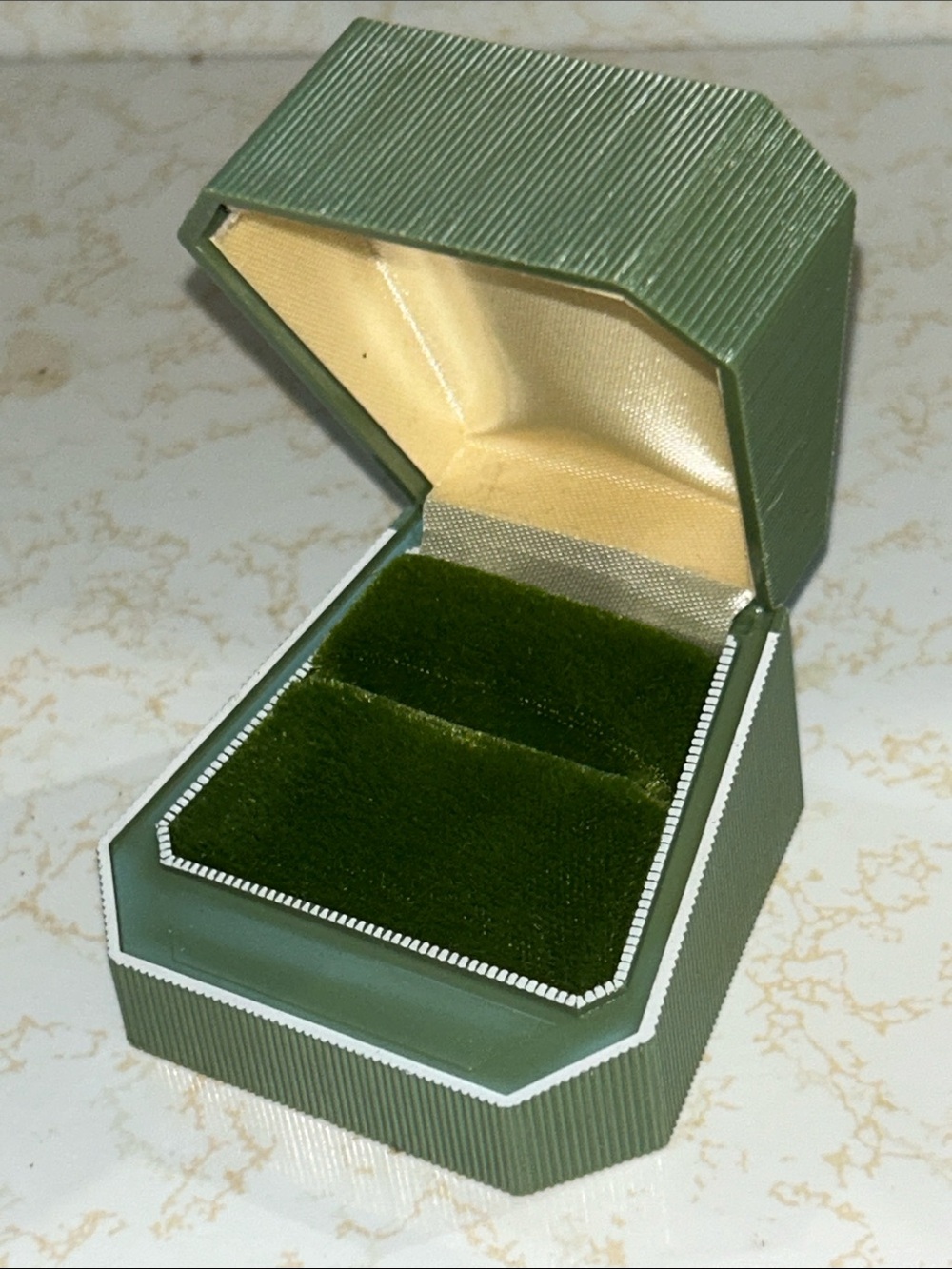 Vintage ring box